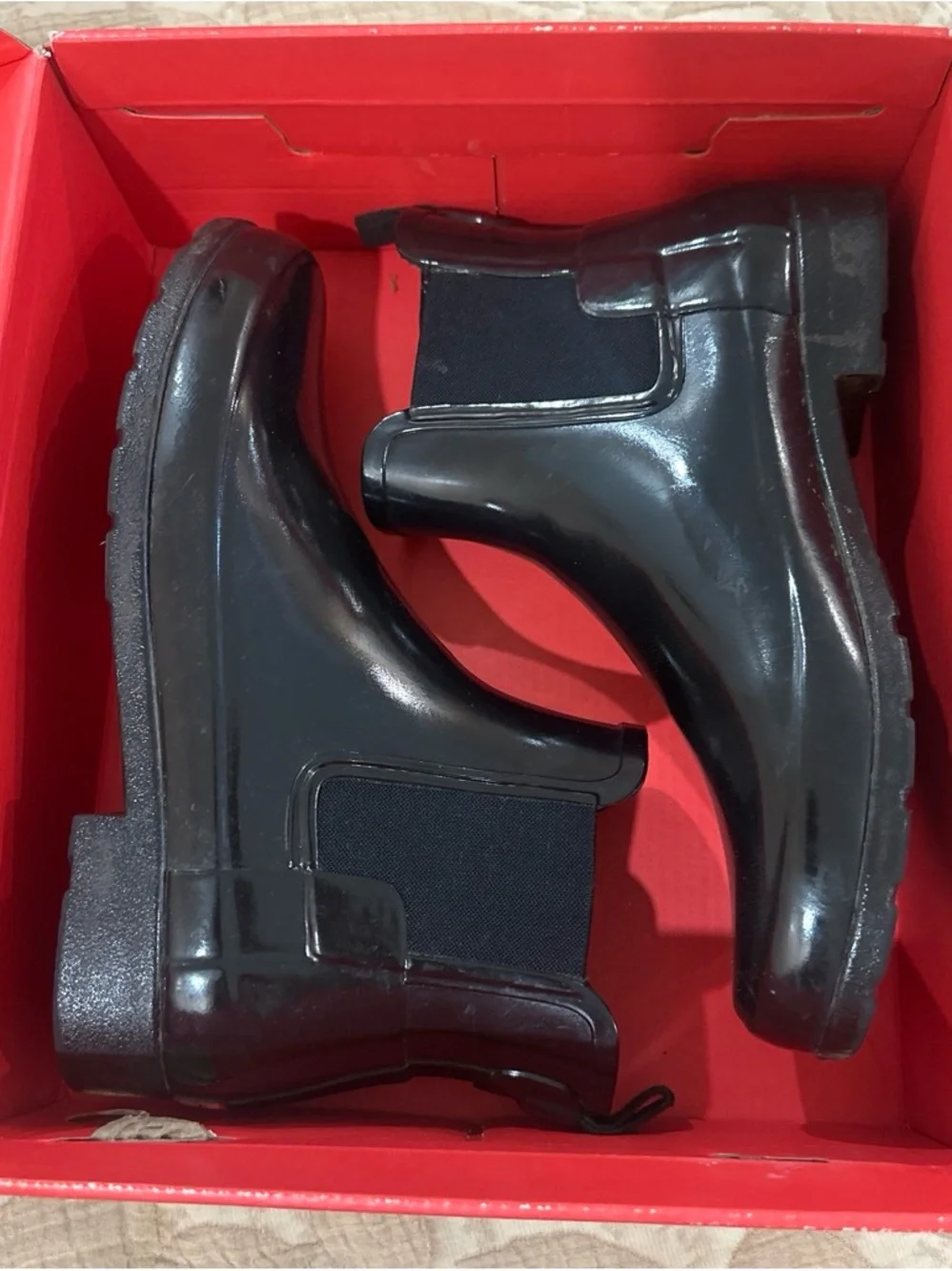 Hunter Refined Chelsea Glossy Rain Boots